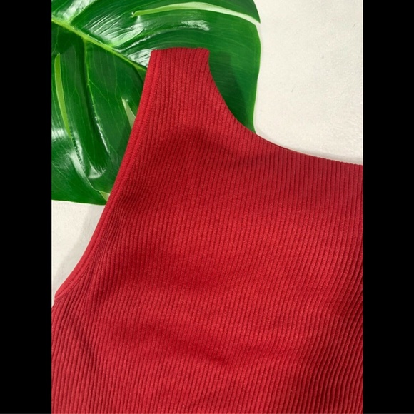NEW Zella Seamless Ribbed Cropped Sports Bra Top in Red [SZ‎ Medium ] - Picture 3 of 8